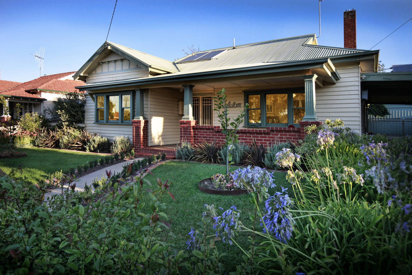 30 Bowen Street, Property History & Address Research Domain