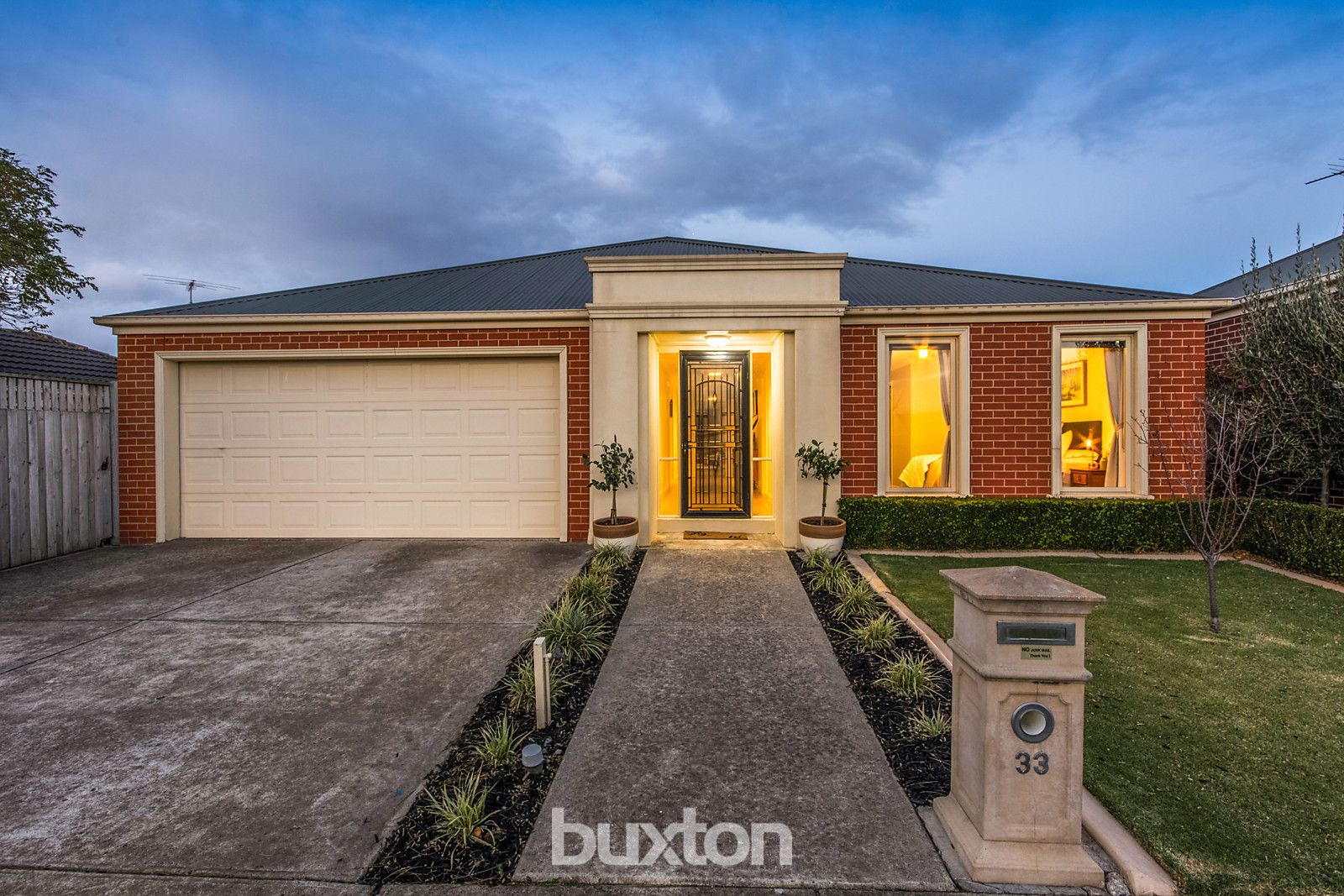 33 Oakwood Crescent, Waurn Ponds VIC 3216, Image 0