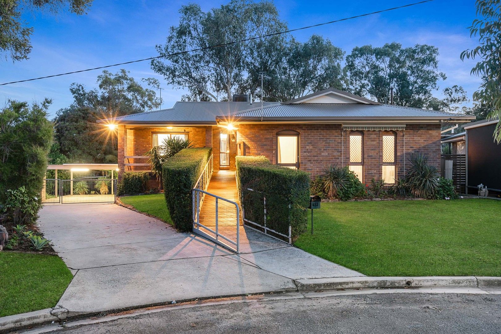 453 Dale Crescent, Lavington NSW 2641, Image 0