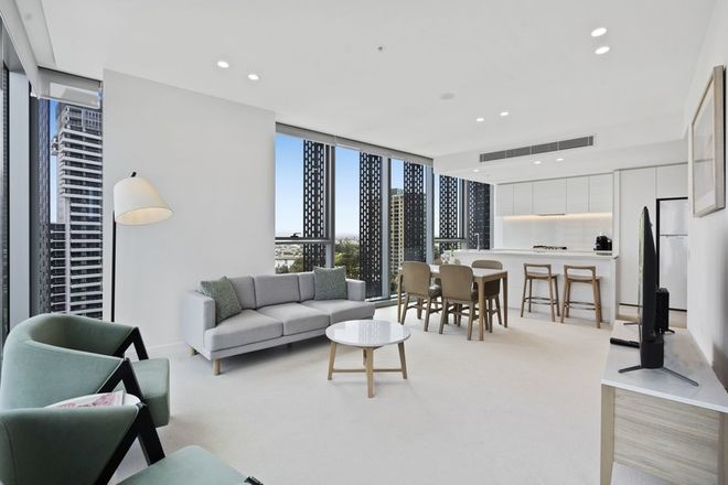 1006/12 Philip Avenue Broadbeach 4218 - Image 3