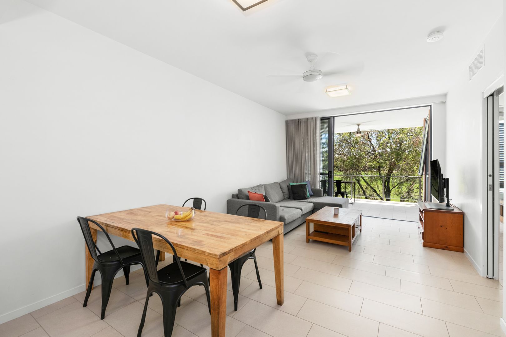 13/15 Barramul Street, Bulimba QLD 4171, Image 2