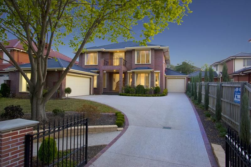 Sold 18 Kwinana Street, Glen Waverley VIC 3150 on 01 Jan 1901