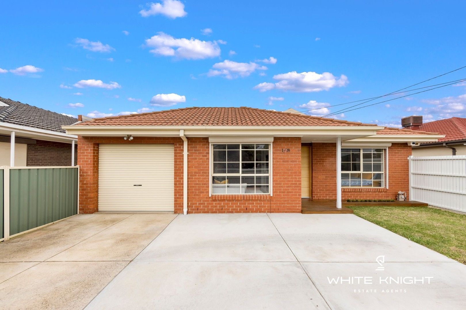 3 bedrooms House in 1/39 Perrett Avenue ST ALBANS VIC, 3021