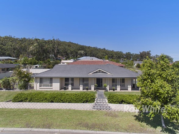 1 Corella Close, Fennell Bay NSW 2283