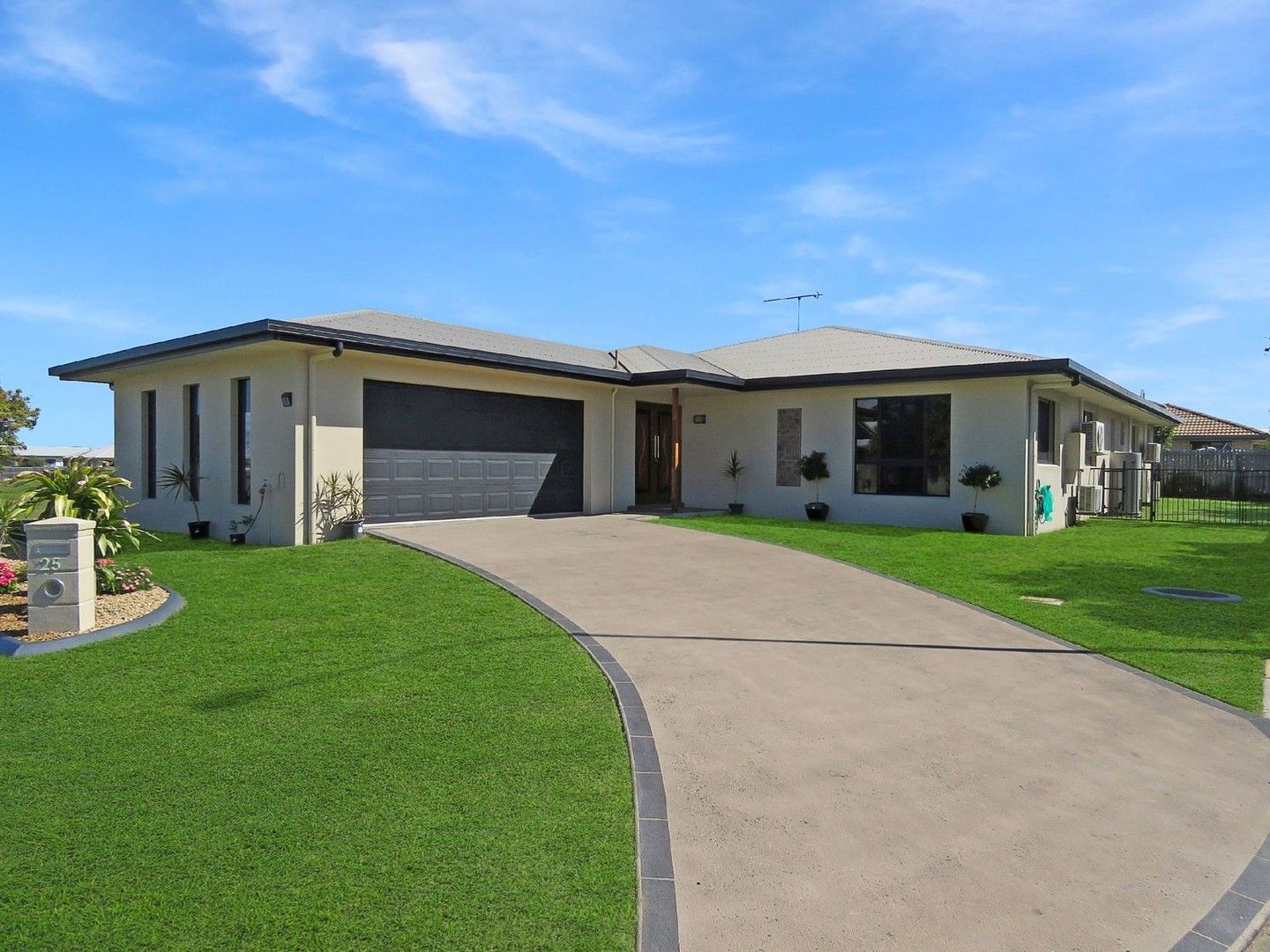4 bedrooms House in 25 Catalina Court BOWEN QLD, 4805