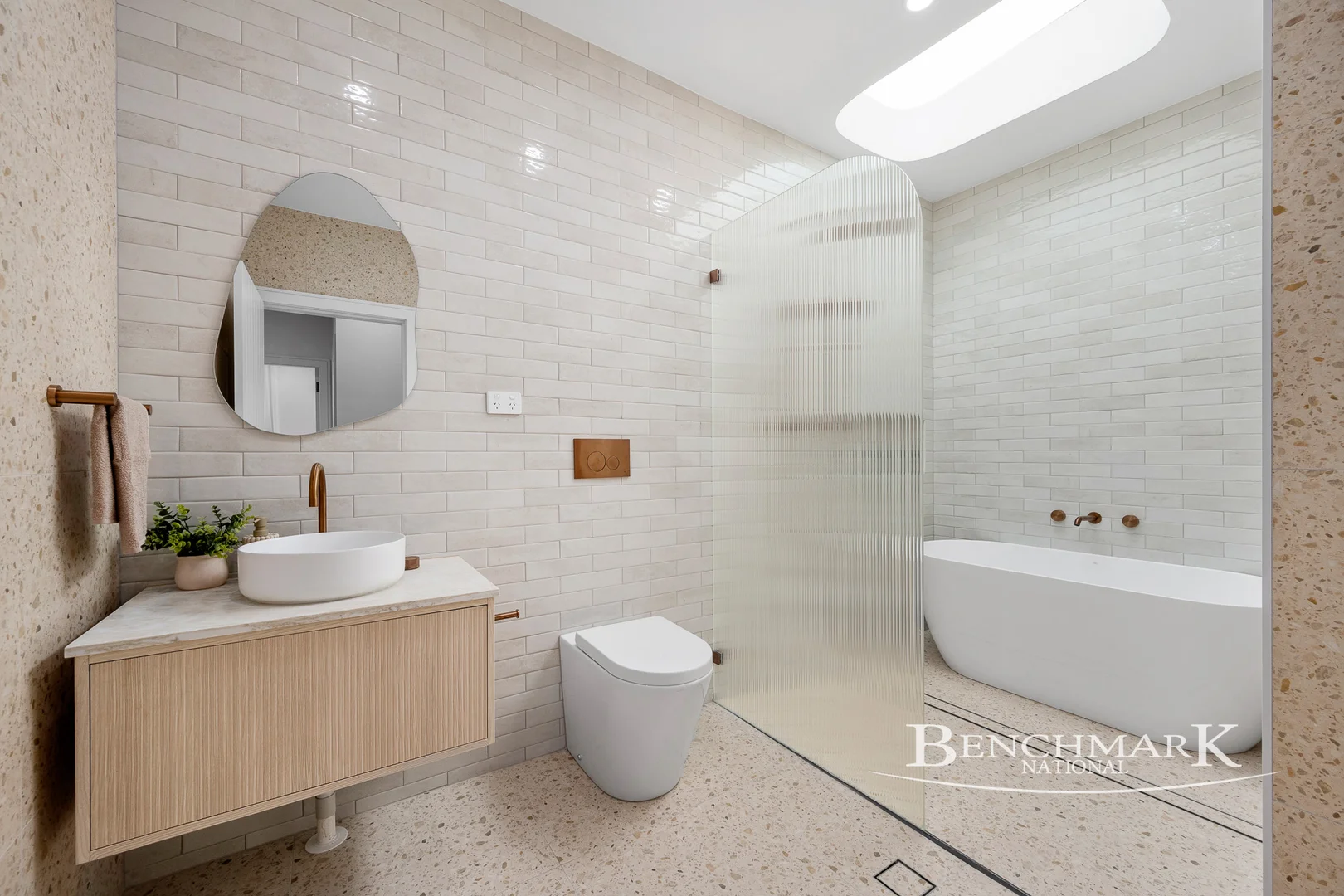 Additional image 13 of 8 Ancura Court, Wattle Grove NSW 2173