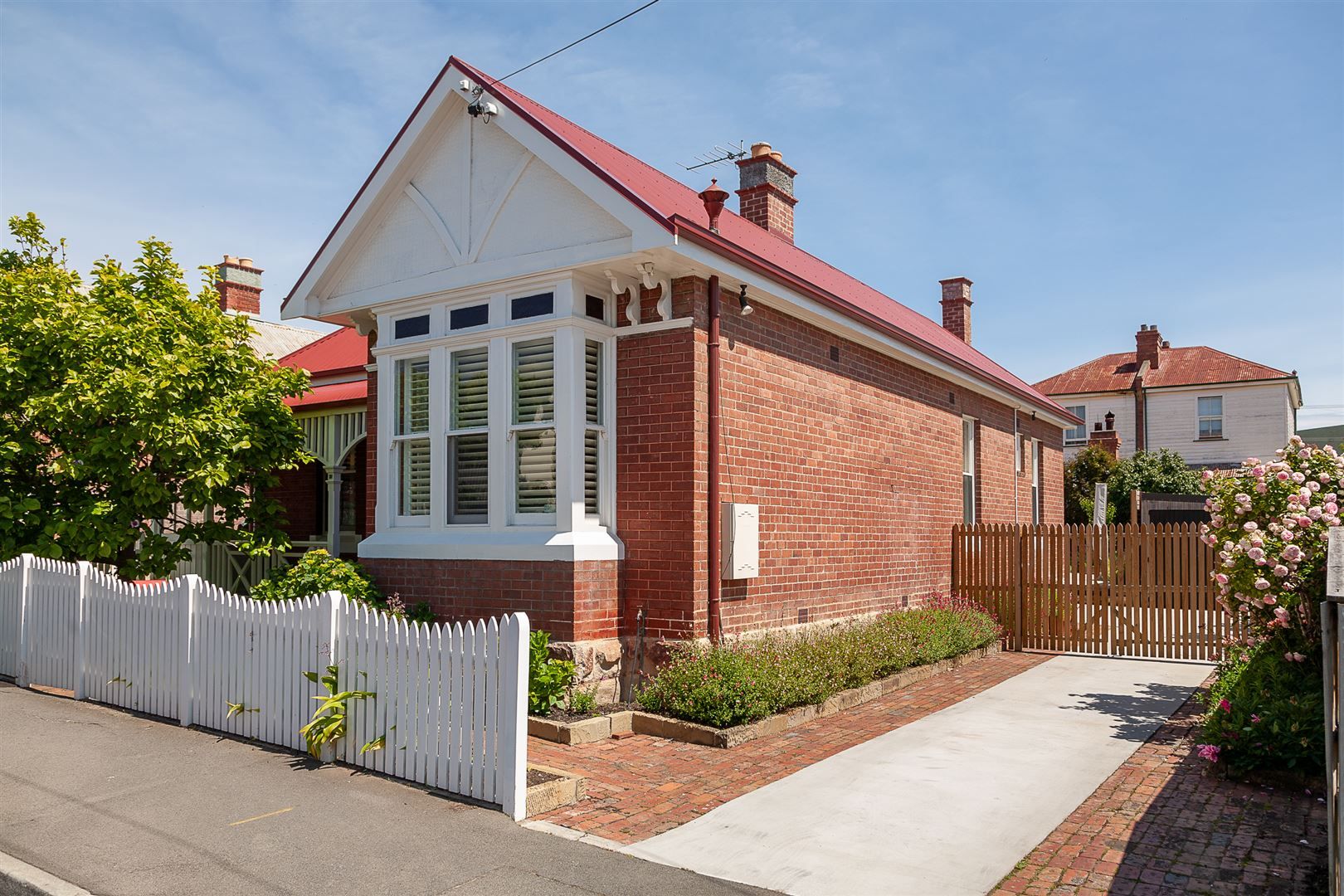 17 Lefroy Street, North Hobart Property History & Address Research