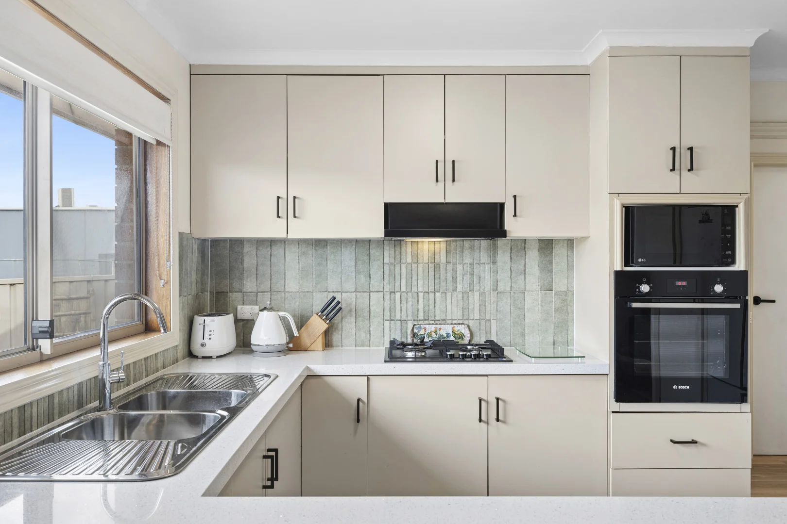 Additional image 4 of 2/1 Park Street, Wendouree VIC 3355