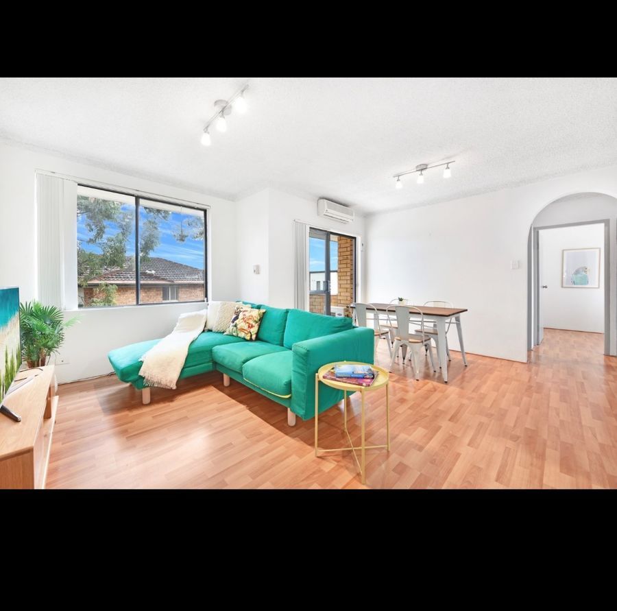 2 bedrooms Apartment / Unit / Flat in 18/31 Meadow Cr Meadowbank MEADOWBANK NSW, 2114