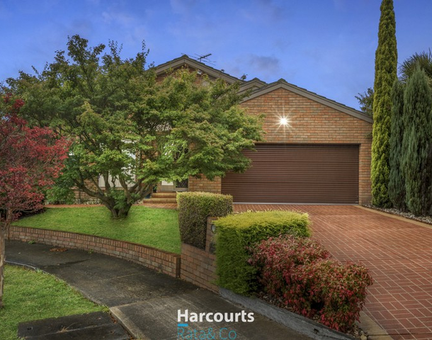 7 Windeatt Close, Mill Park VIC 3082