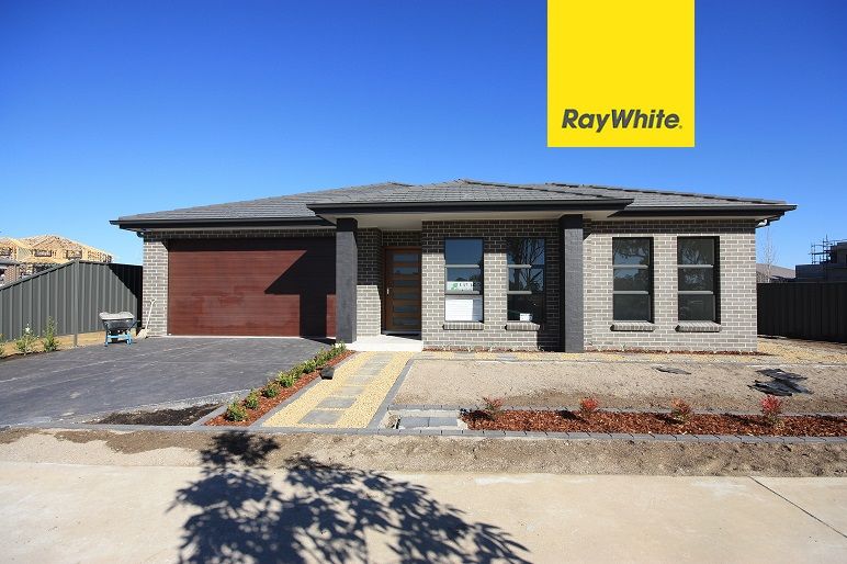 128 Willowdale Drive, Denham Court Property History & Address