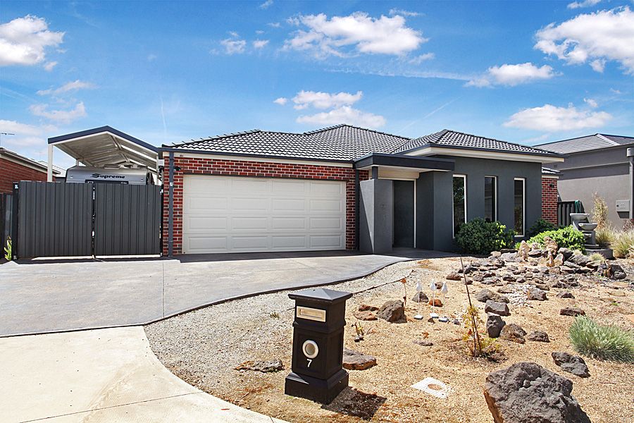 7 Japonica Way, Point Cook VIC 3030, Image 0