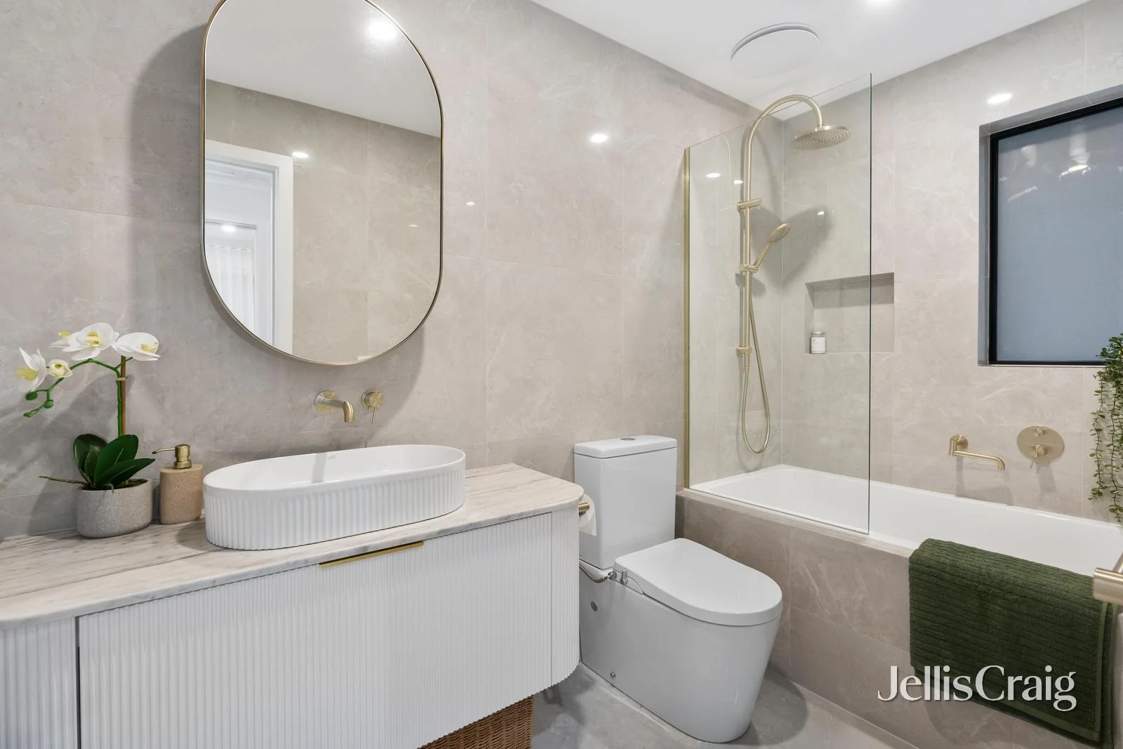 Additional image 8 of 2/304 George Street, Doncaster VIC 3108