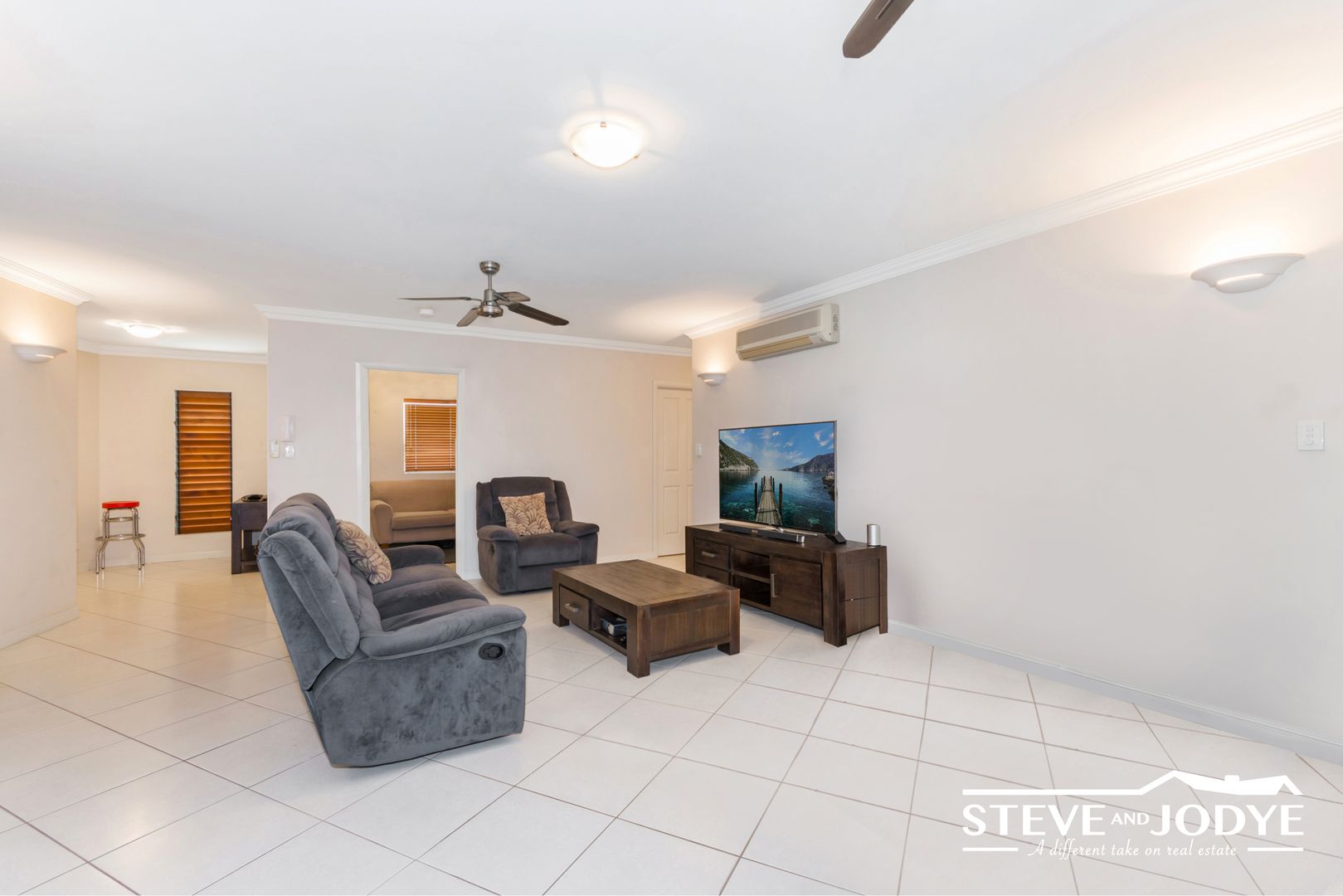 18/1 The Strand, Townsville City QLD 4810, Image 2