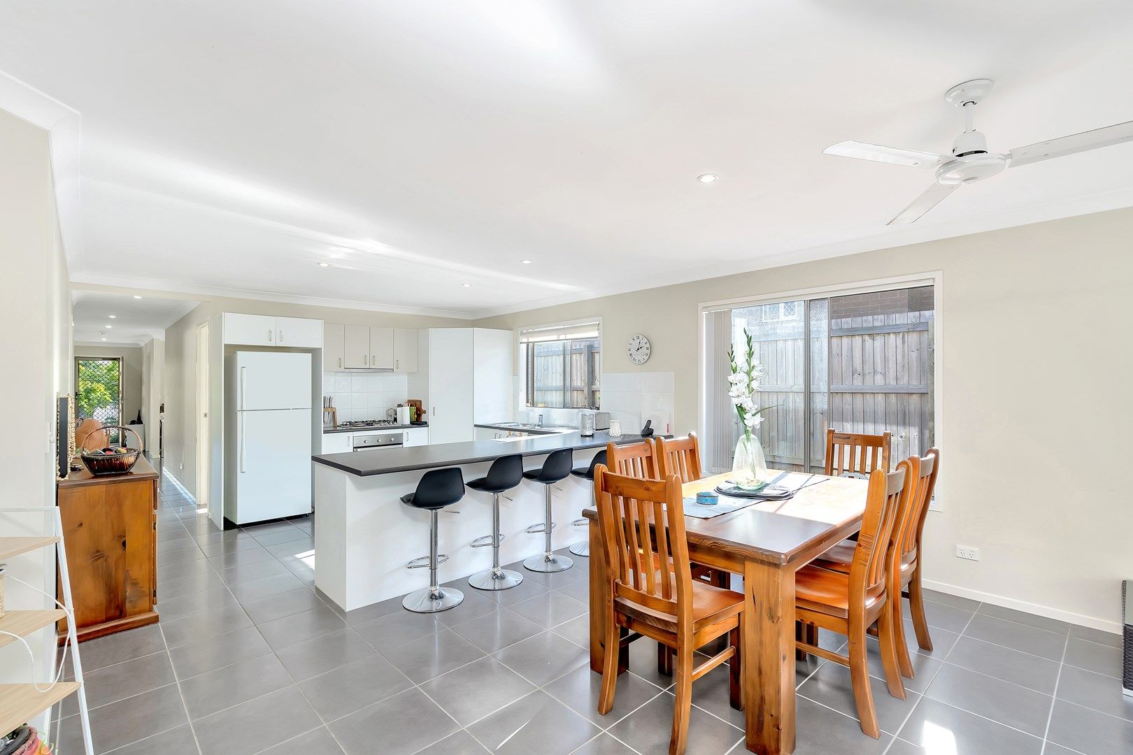 10 Kelly Avenue, Coomera QLD 4209, Image 2