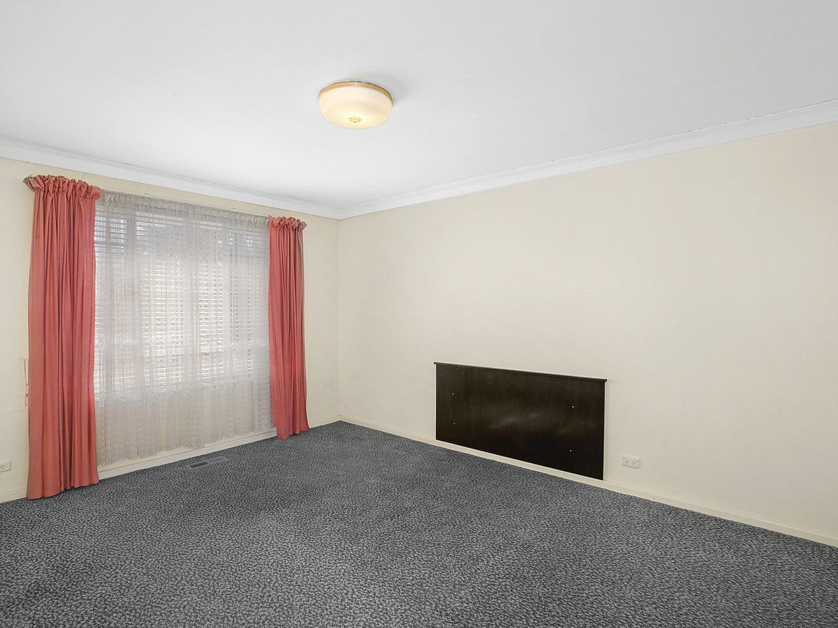 56 Swinden Street, Downer ACT 2602, Image 2