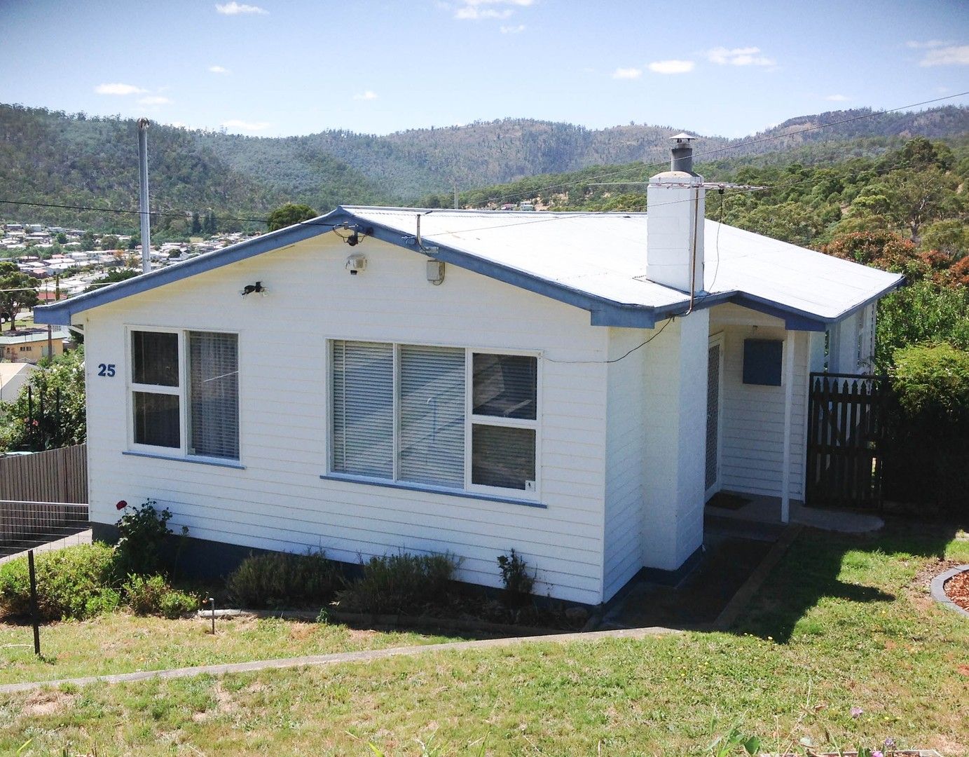 3 bedrooms House in 25 Wilga Road RISDON VALE TAS, 7016