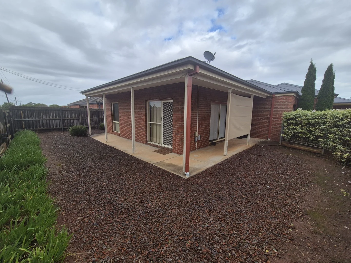 1/31-33 Oneills Road, Melton VIC 3337