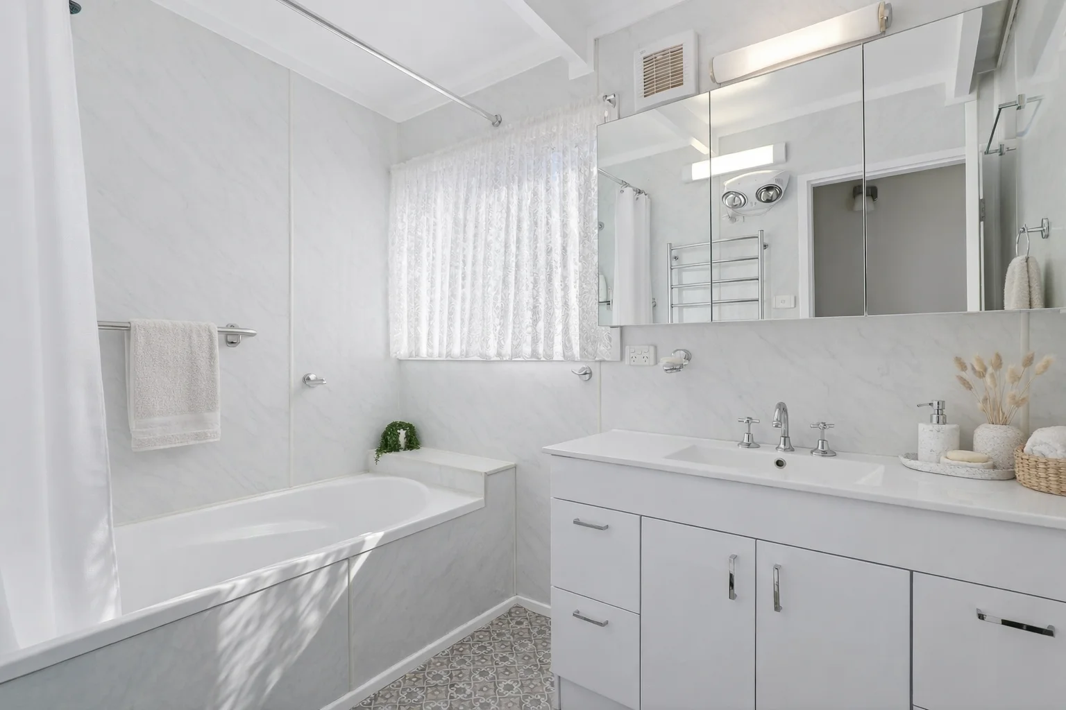 Additional image 16 of 344 Second Avenue, Llandilo NSW 2747