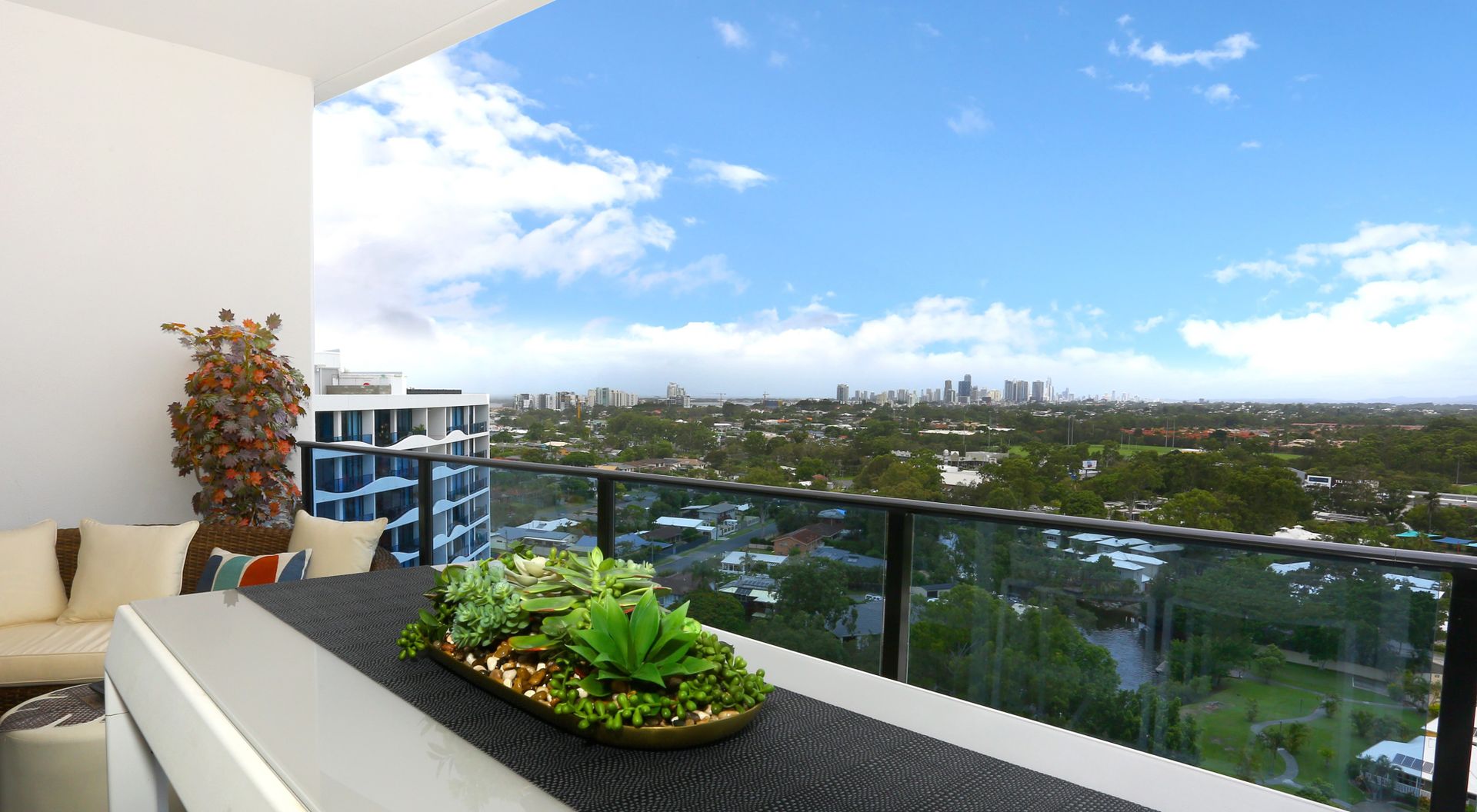 31307/5 Harbour Side Court, Biggera Waters QLD 4216, Image 1