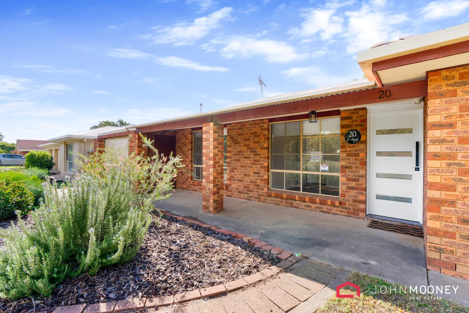 Additional image 21 of 20 Karoom Drive, Glenfield Park NSW 2650