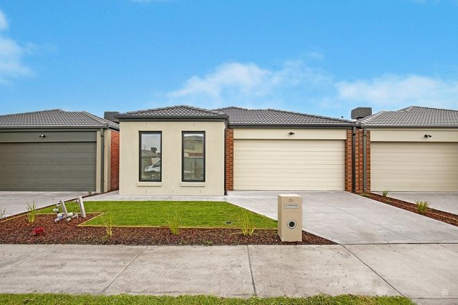 Picture of 24 Pinaster Street, WALLAN VIC 3756