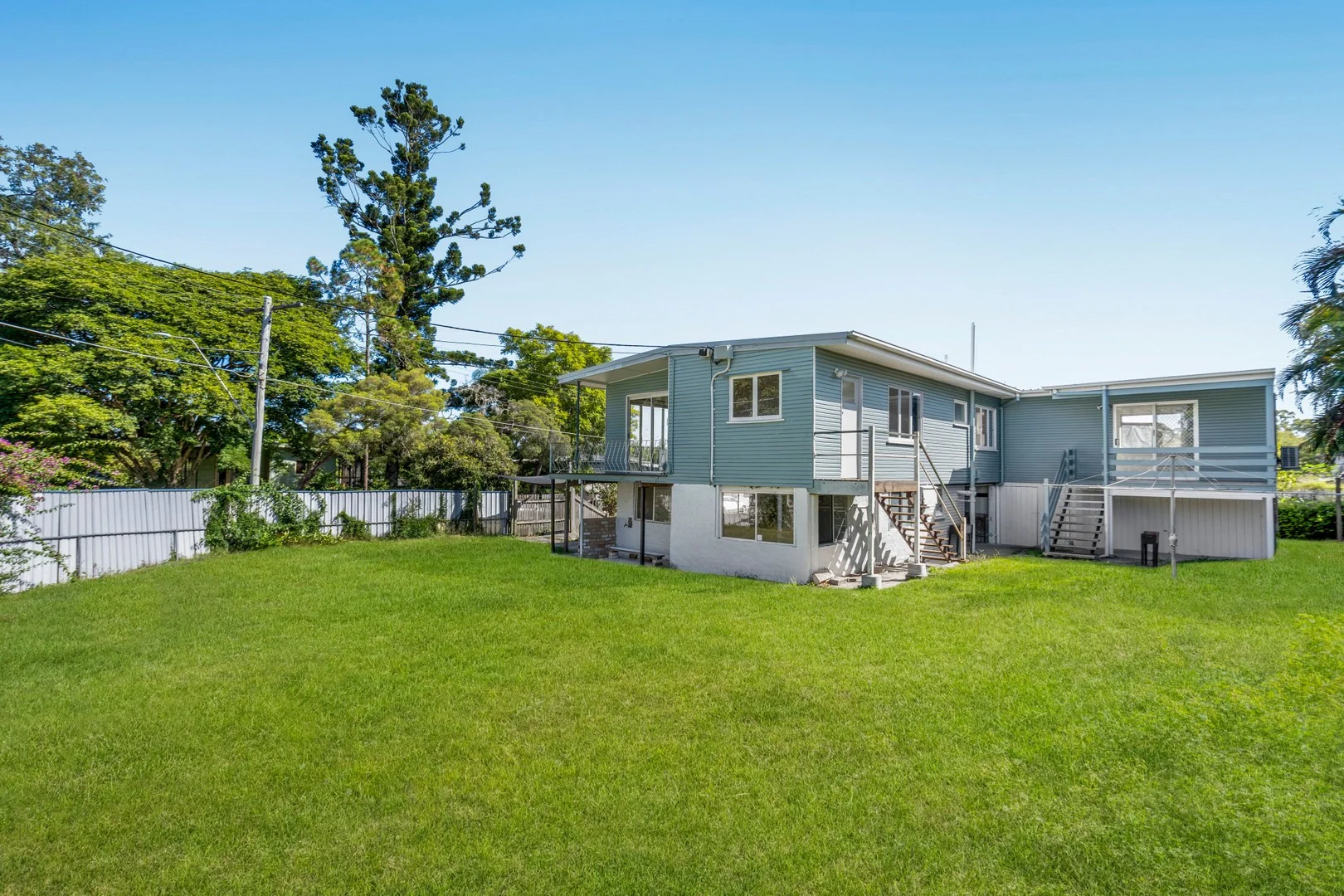 11 Elm Avenue, Woodridge QLD 4114