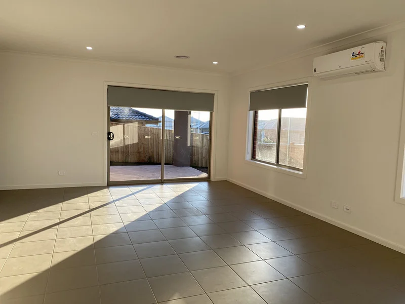 Additional image 4 of 32 Hiskey Crescent, Werribee VIC 3030