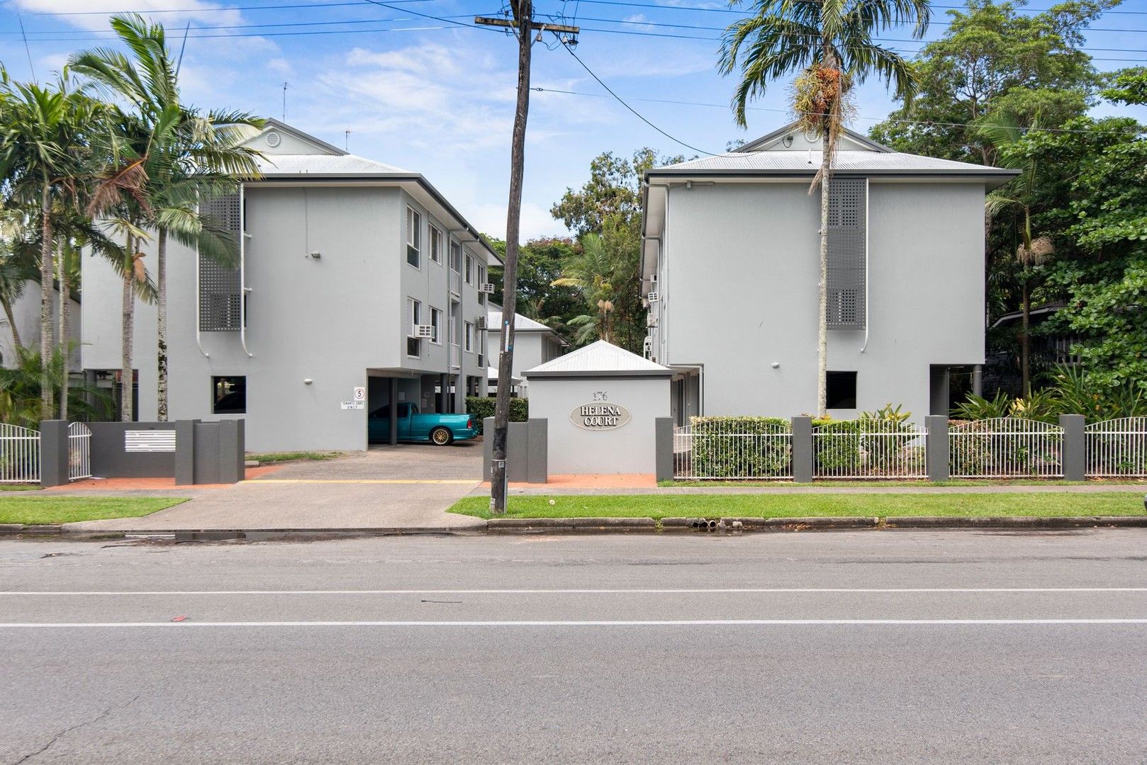 2 bedrooms Apartment / Unit / Flat in 4/176 Hoare Street MANOORA QLD, 4870