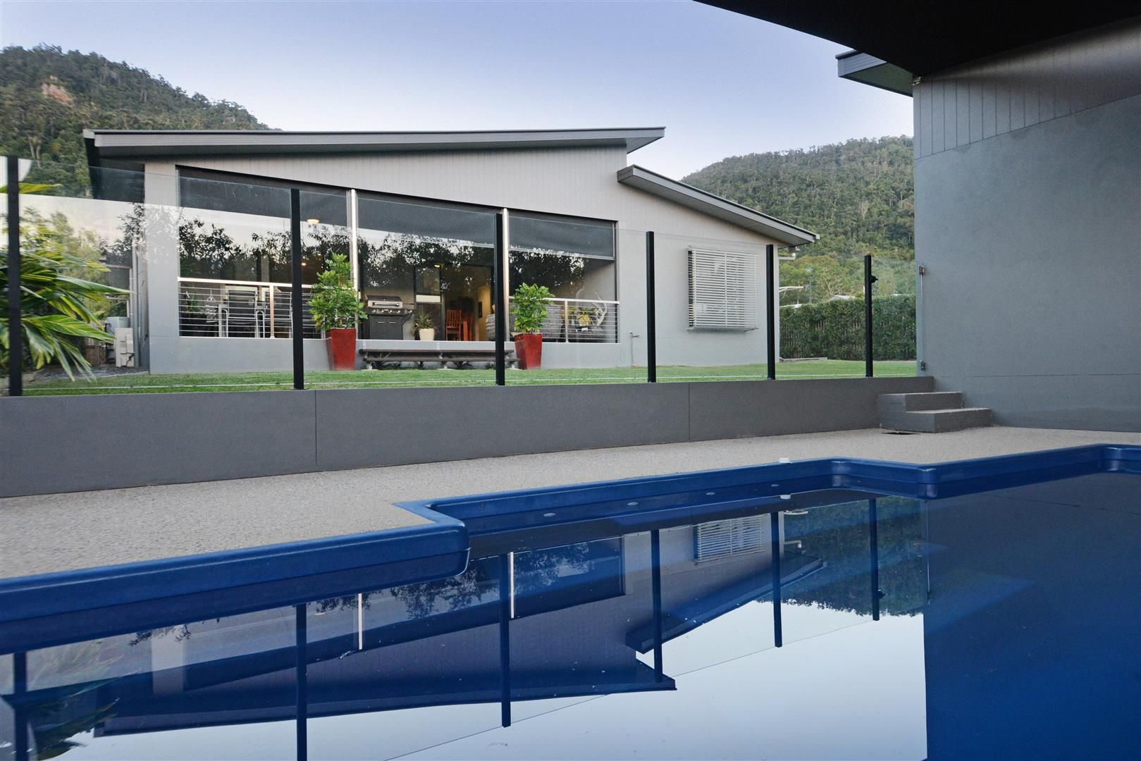 26 Endeavour Circuit, Cannonvale Property History & Address Research Domain