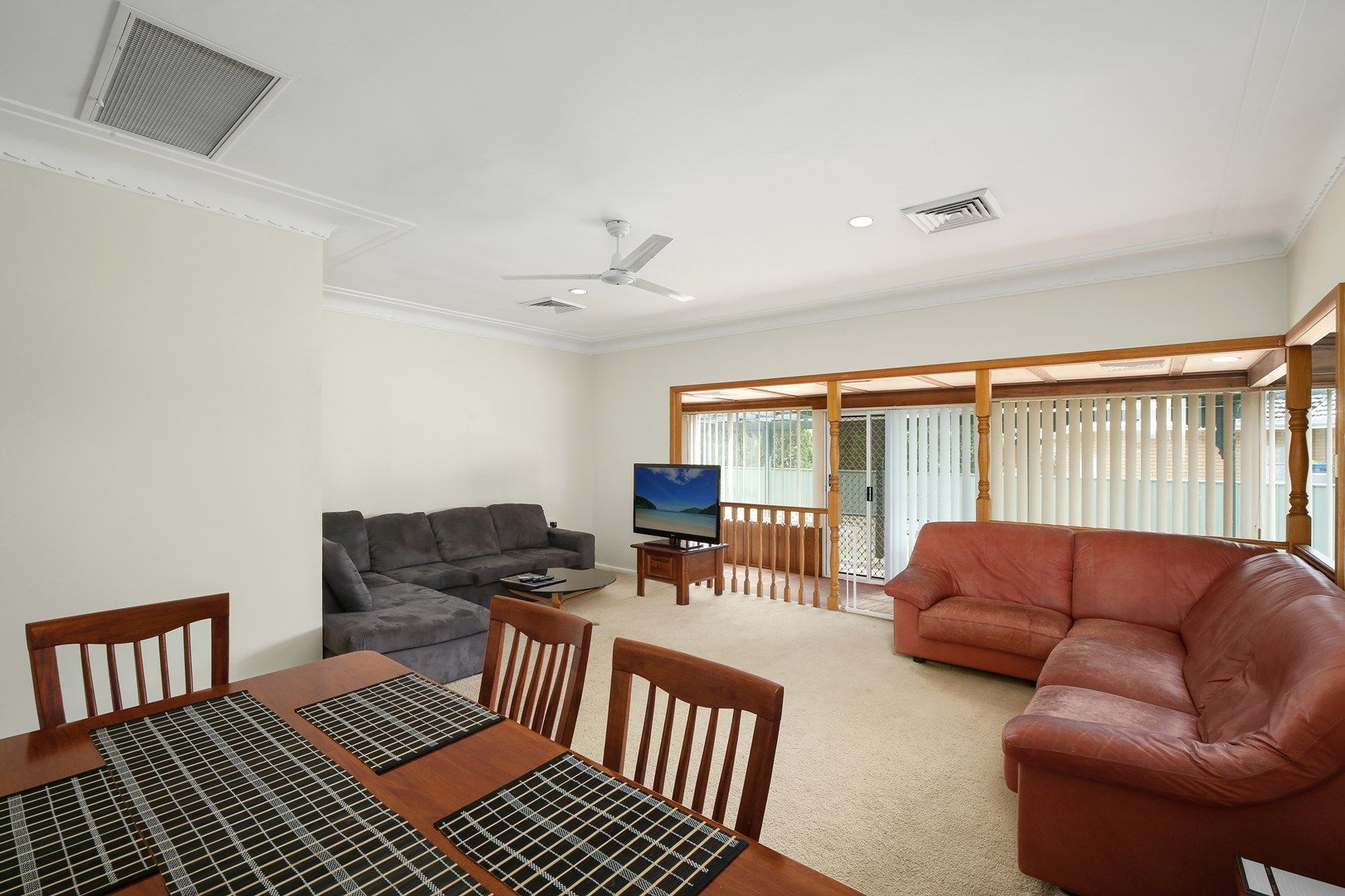 4 Oak Street, Blackwall NSW 2256, Image 2