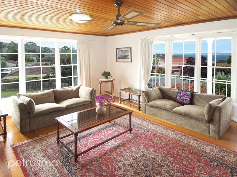 11 Amberley Court, Blackmans Bay TAS 7052, Image 1