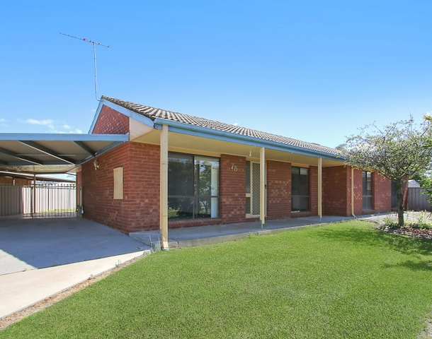 75 Mayfair Drive, West Wodonga VIC 3690