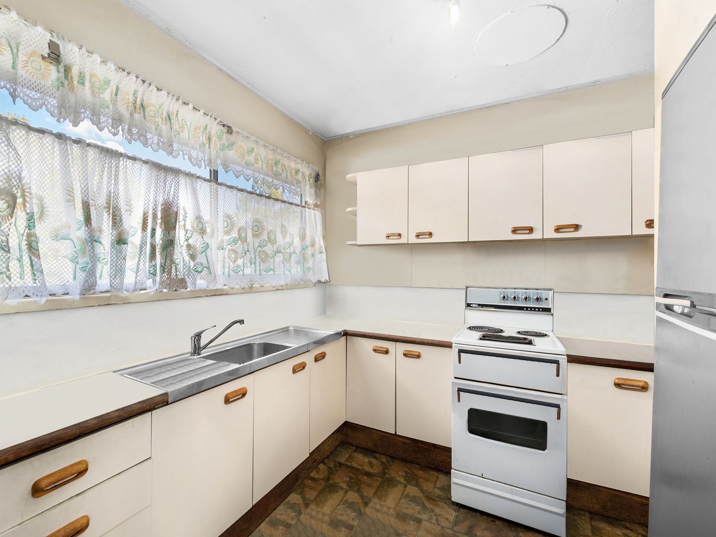 56 Dandenong Road, Jamboree Heights QLD 4074, Image 1