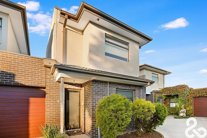 Picture of 2/20 Lowell Avenue, KINGSBURY VIC 3083