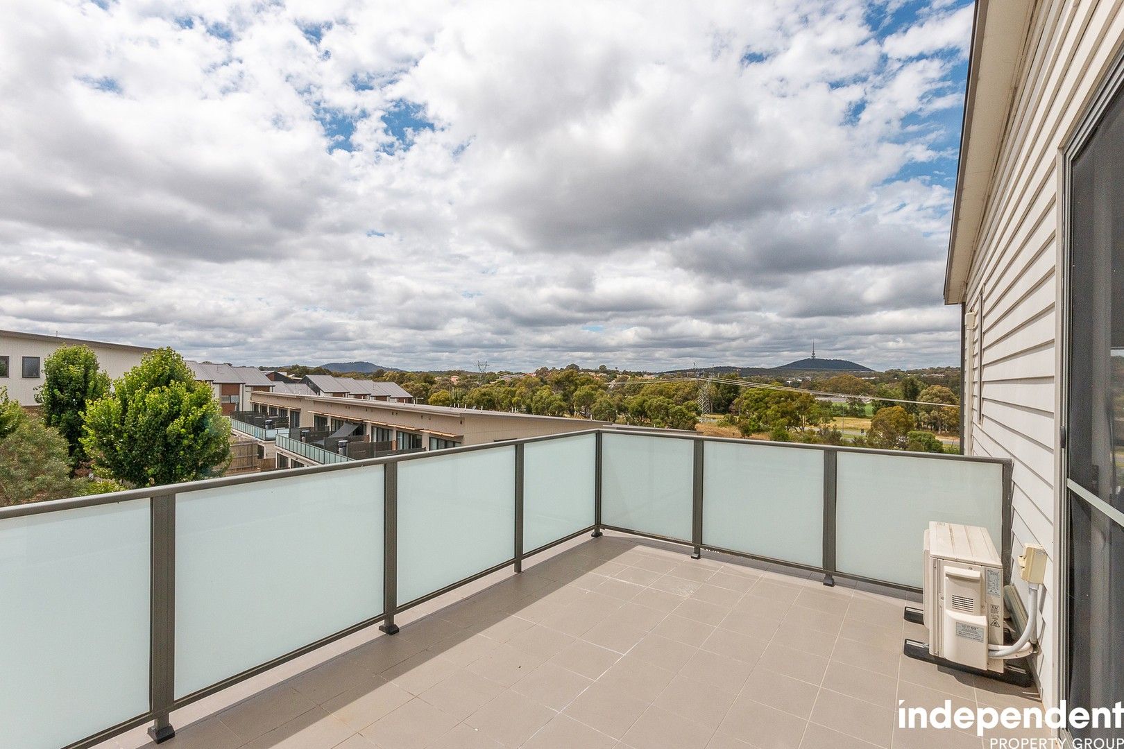 3 bedrooms Townhouse in 25/11 Wanderlight Street LAWSON ACT, 2617