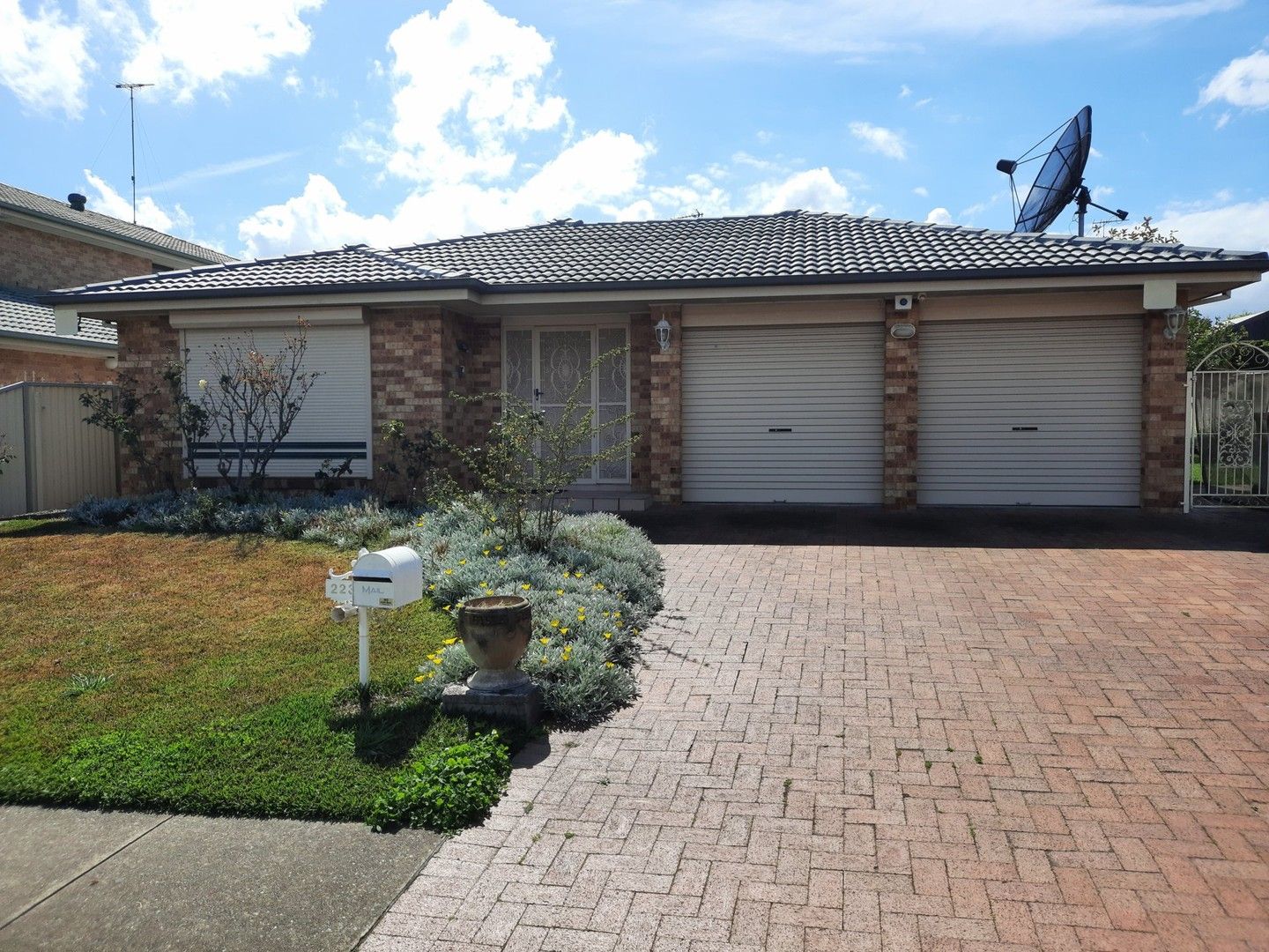 4 bedrooms House in 223 Glenwood Park Drive GLENWOOD NSW, 2768
