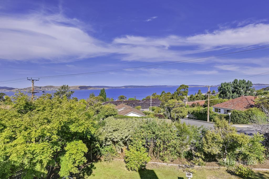 1 Oakleigh Avenue, Taroona TAS 7053, Image 1