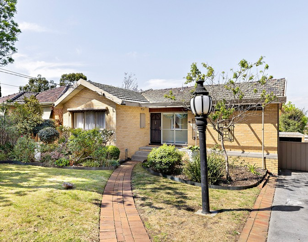 26 Woolart Street, Strathmore VIC 3041