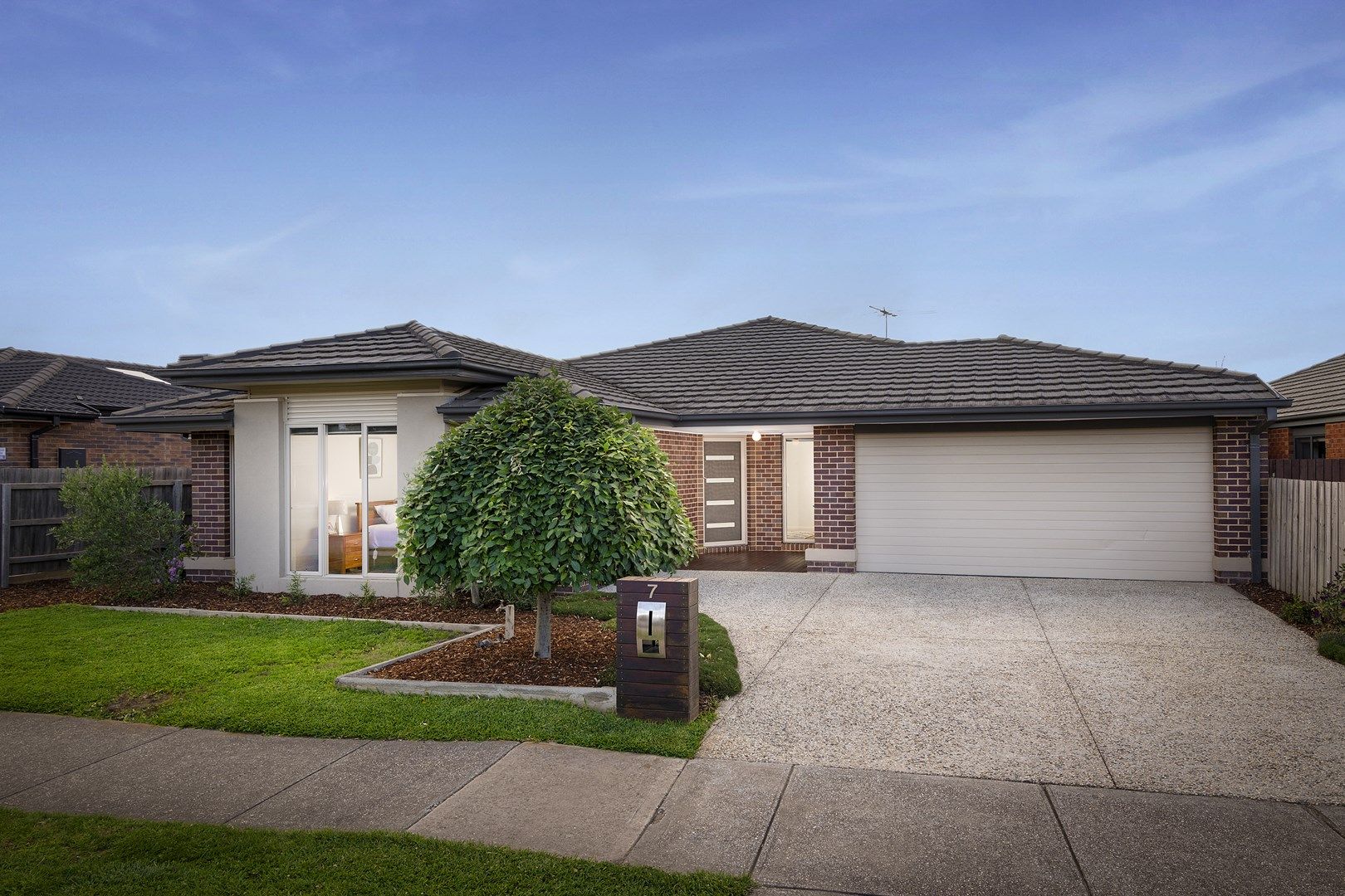 7 Mount Vista Close, New Gisborne VIC 3438, Image 0