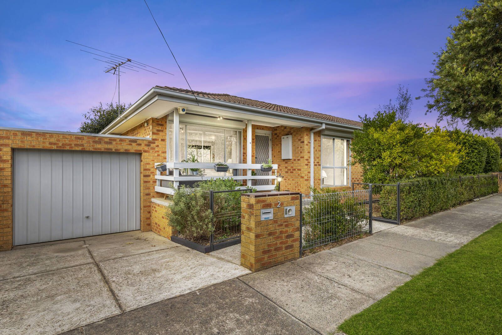 2/1 Sandalwood Drive, Oakleigh South VIC 3167
