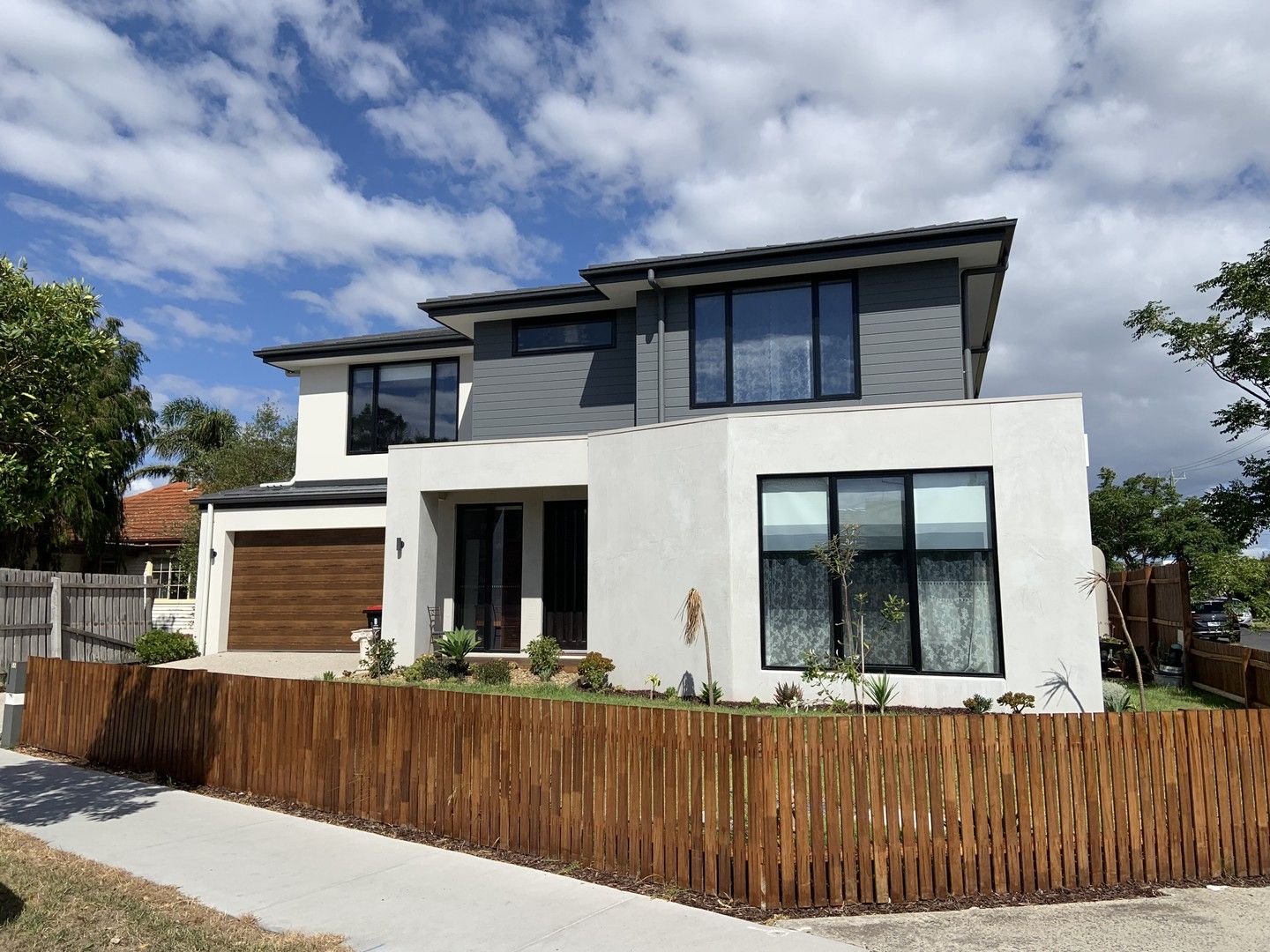 4 bedrooms Townhouse in 58 Northcliffe Road EDITHVALE VIC, 3196