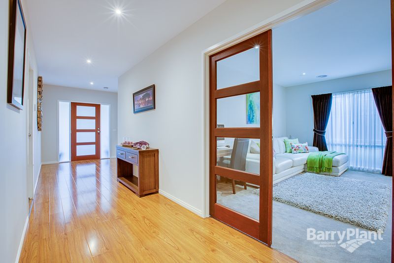 37 Litchfield Way, Taylors Hill VIC 3037, Image 1