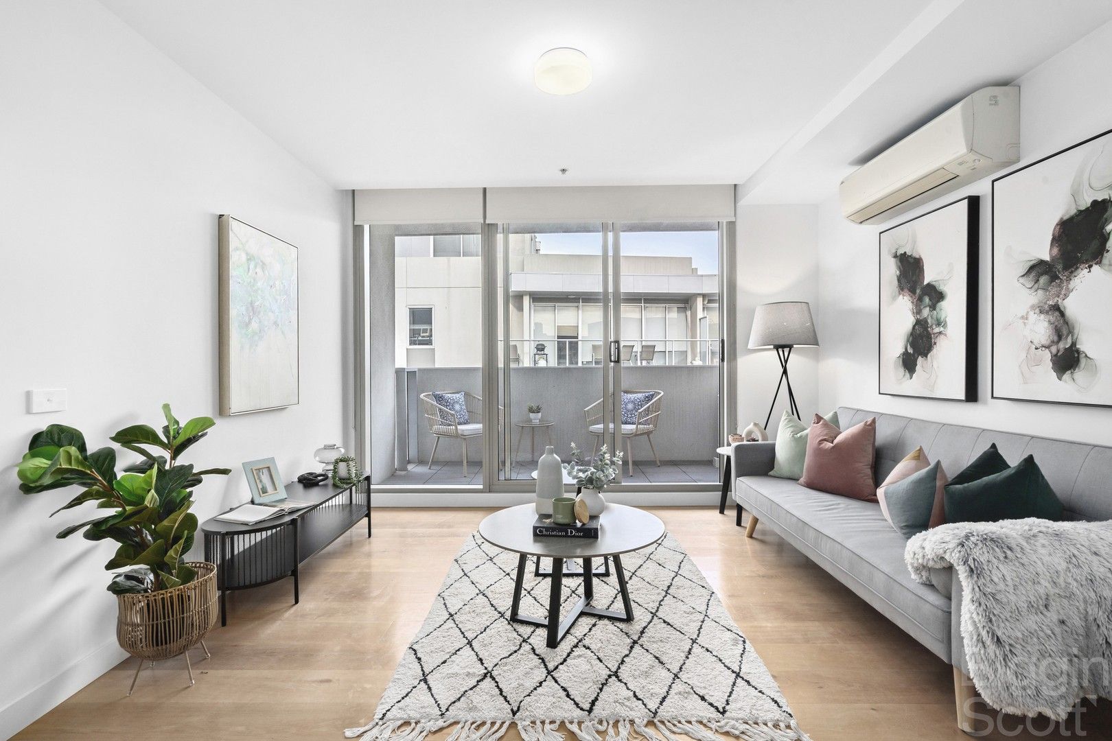 517/70 Nott Street, Port Melbourne VIC 3207, Image 0