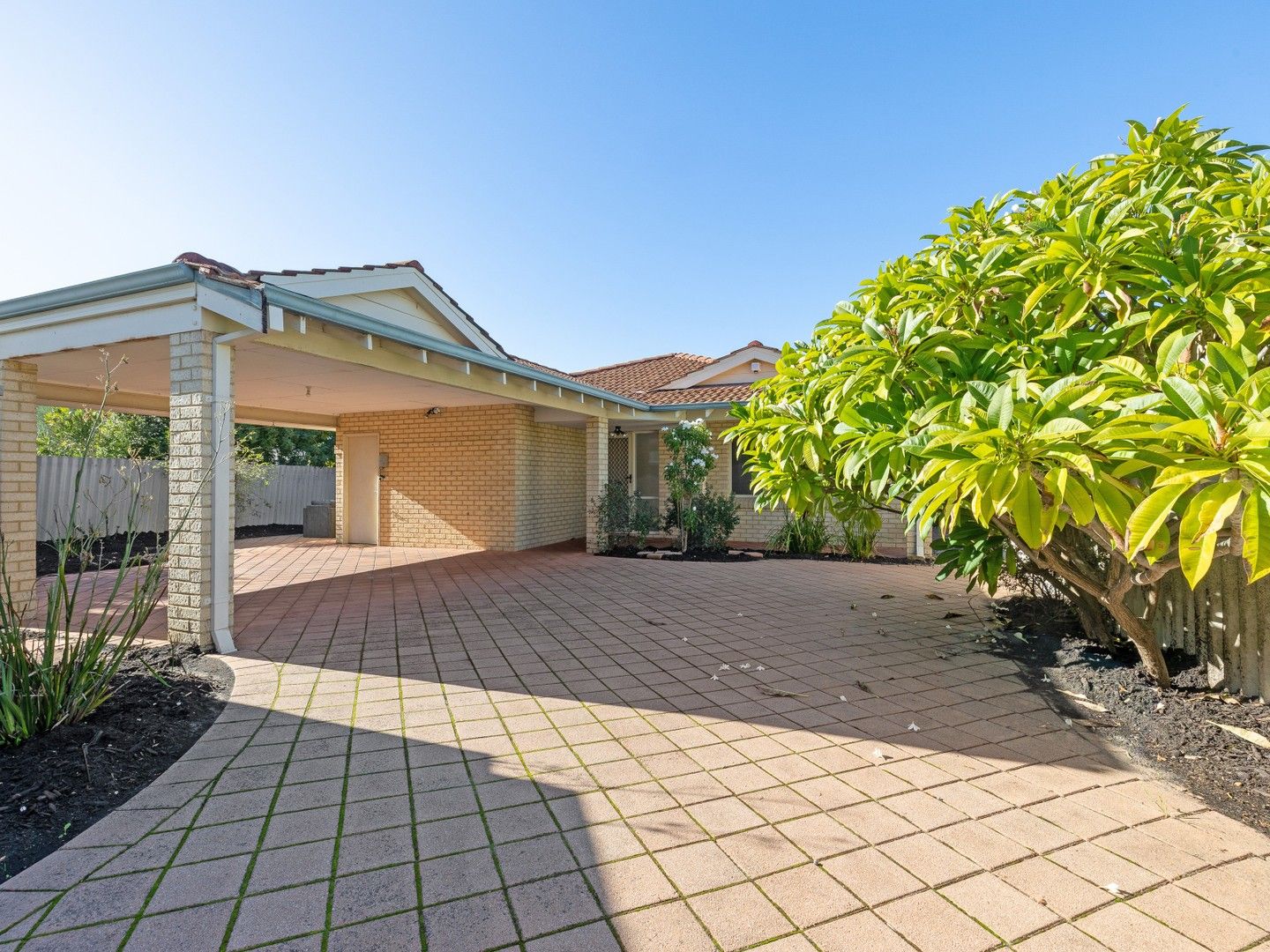 3 bedrooms House in 14a Waldon St WILSON WA, 6107