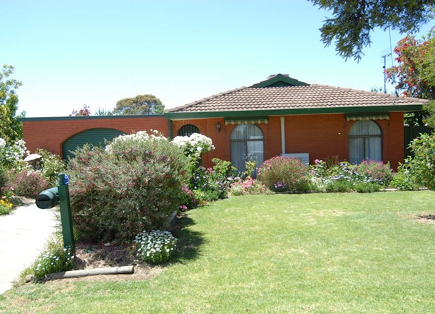 255 Hetherington Street, Deniliquin NSW 2710