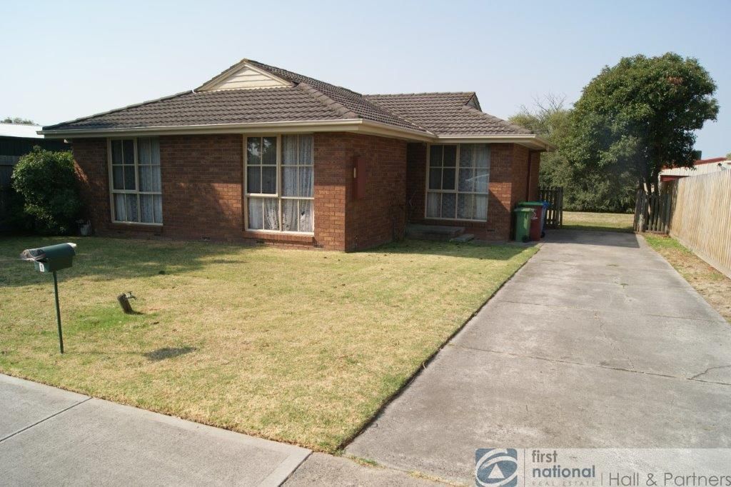3 bedrooms House in 1 Bosco Close NARRE WARREN VIC, 3805