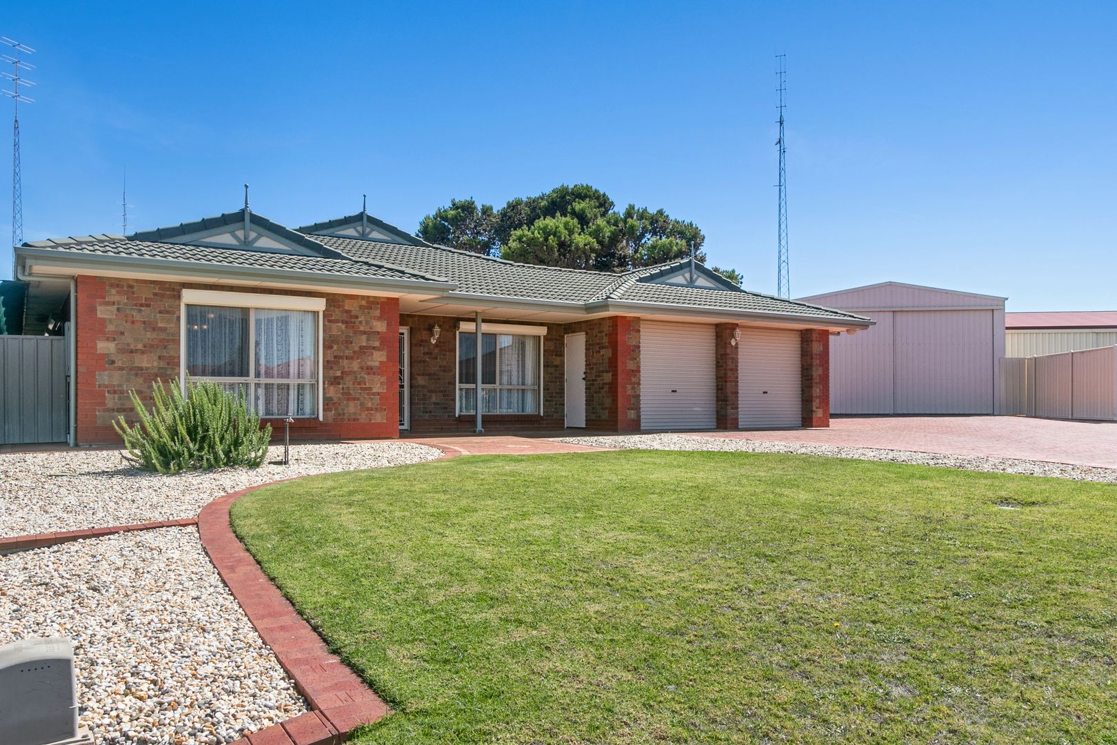 4 Finlay Ct, Moonta Bay SA 5558, Image 2