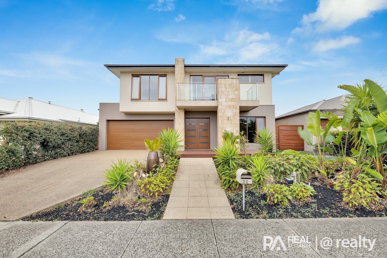 22 Flowerbloom Crescent, Clyde North VIC 3978, Image 0