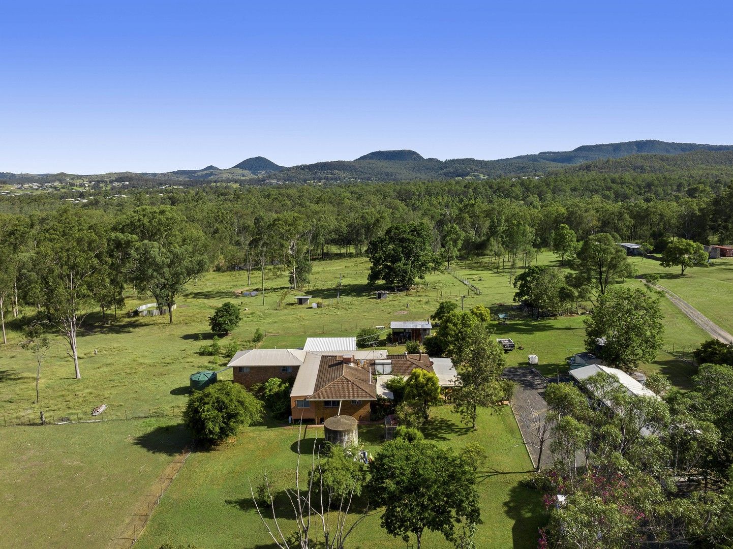 30 Wallaces Road, Withcott QLD 4352, Image 0
